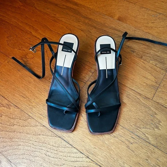 Dolce Vita Gemini Wedge Sandals - Picture 5 of 6